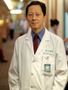 察拆（Dr.Chartchai Srisombut）教授 泰国曼谷医院医生